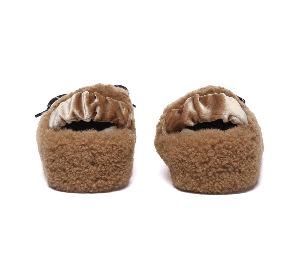 Barrett 13 GL7A0555 1024x1024 a8893101 0dd8 4f1e 83bc 44191597df32 Kapsule