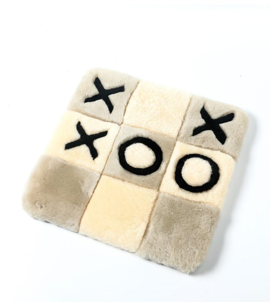 Chessboard Pattern Cushion - Huakoa