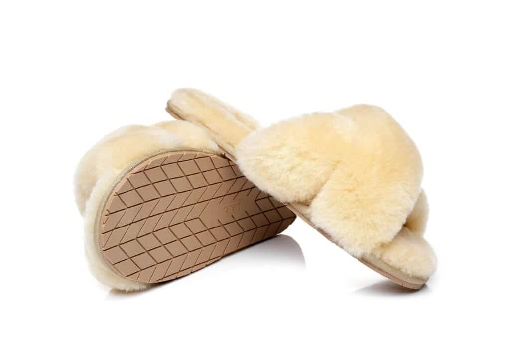 Linty Slippers - Huakoa