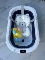 Modern Space-Saving Baby Bathtub with Supportive Pillow and Temperature Reader - Image 11
